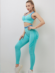 La Rouge’s Two Piece Set