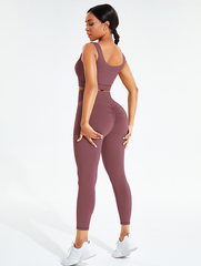 La Rouge’s 2 Piece Stylish Sportswear